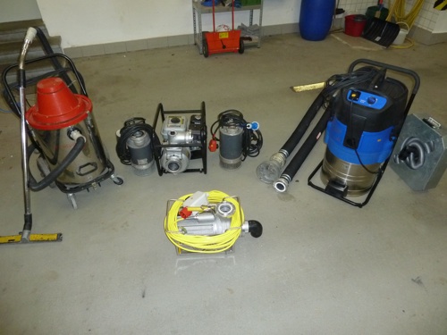 Wassersauger-und-Pumpen Wassersauger-und-Pumpen